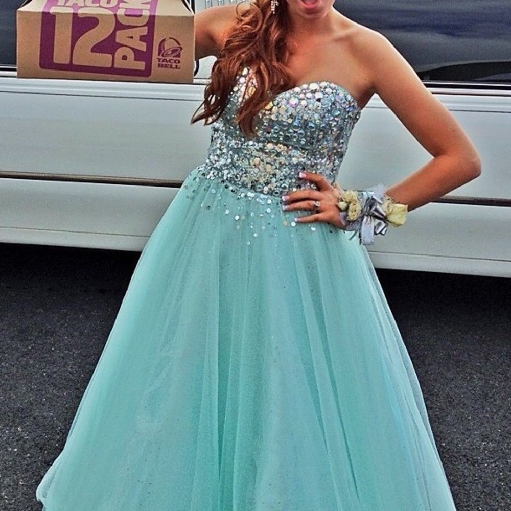 PRINCESS STYLE PROM DRESS